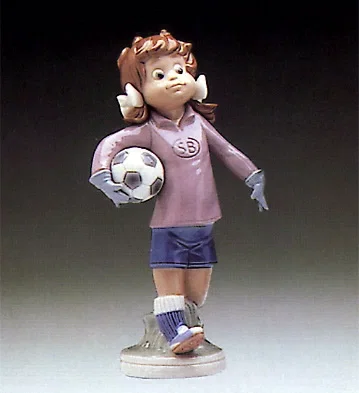 Lilly Soccer Player Le 1982-83 by Lladro — Porcelain Figurine