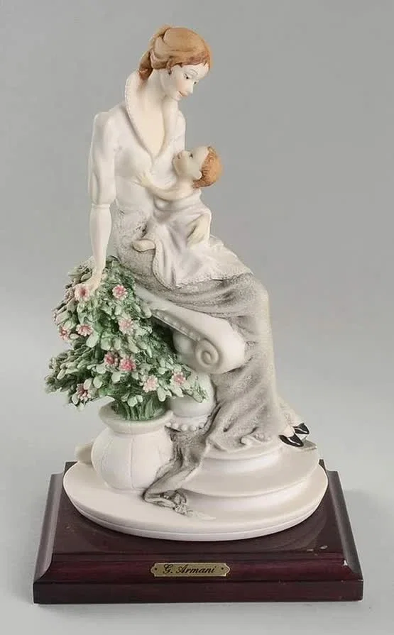 Maternity With Flowers by Giuseppe Armani — Sculpture