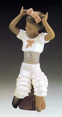 Rhumba 1982-90 by Lladro — Porcelain Figurine