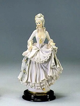 Minuet by Giuseppe Armani — Sculpture