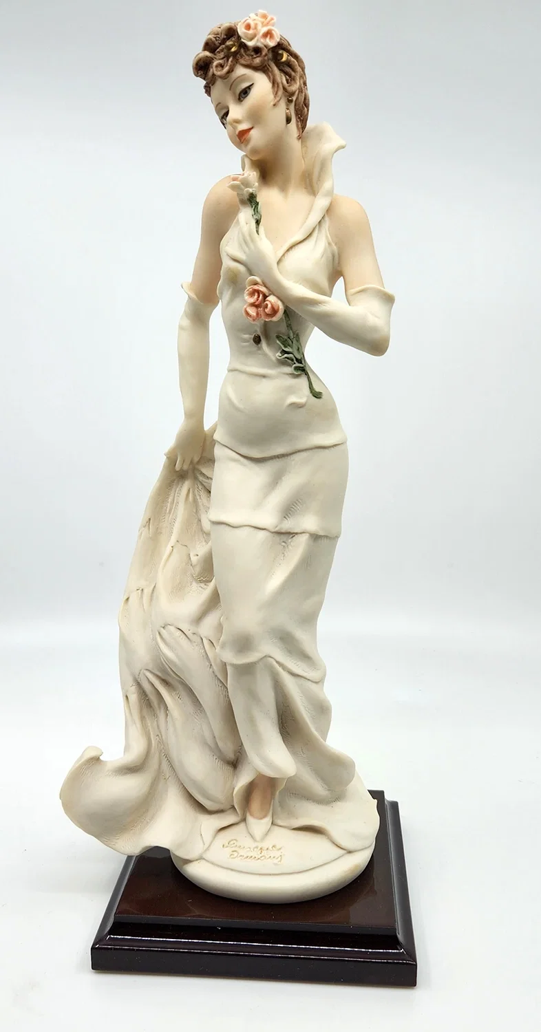 Tia by Giuseppe Armani — Sculpture