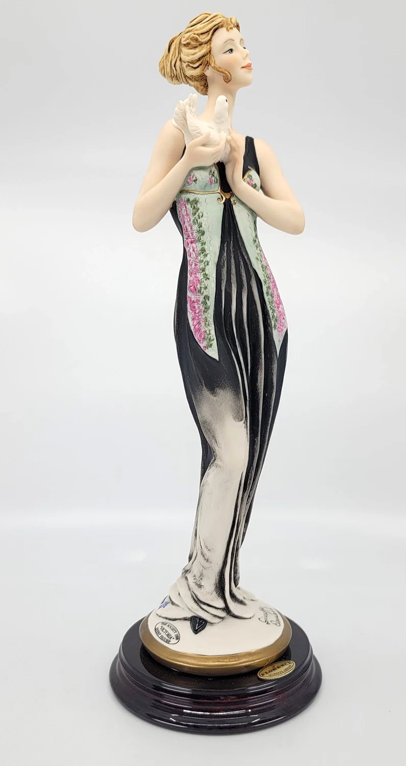Victoria by Giuseppe Armani | Elegant Porcelain Figurine Limited