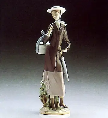 Lladro - A New Hat 1986-89