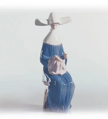 Time To Sew (blue) 1988-04 by Lladro — Porcelain Figurine