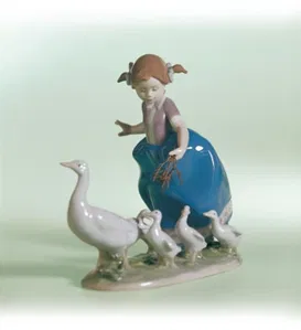 Lladro - Hurry Now