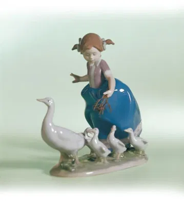 Lladro - Hurry Now