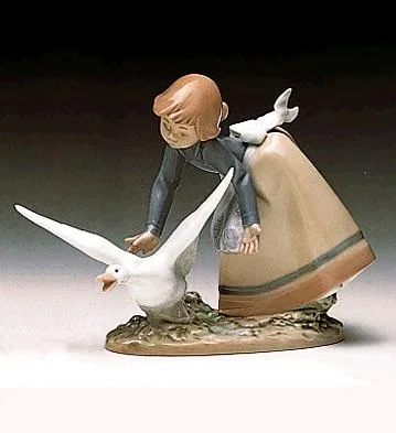 Wild Goose Chase 1989-97 by Lladro — Porcelain Figurine