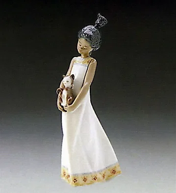 Close To My Heart 1989-97 by Lladro — Porcelain Figurine
