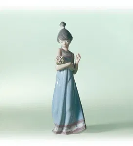 Lladro - Spring Token