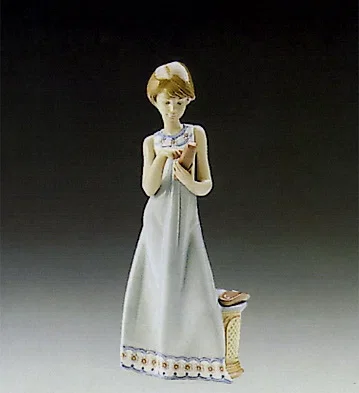 Calling A Friend 1989-97 by Lladro — Porcelain Figurine