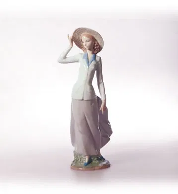 Lladro - Breezy Afternoon