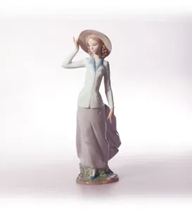 Lladro - Breezy Afternoon