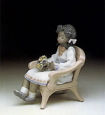 Sitting Pretty - Open Box by Lladro — Porcelain Figurine