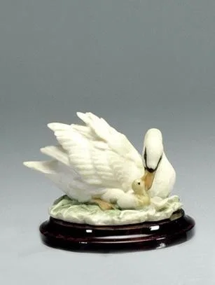 LITTLE SWAN by Giuseppe Armani — Sculpture