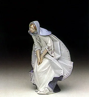 Mary 1991-96 by Lladro — Porcelain Figurine