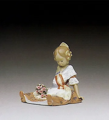 Fallas Queen 1992-95 by Lladro — Porcelain Figurine