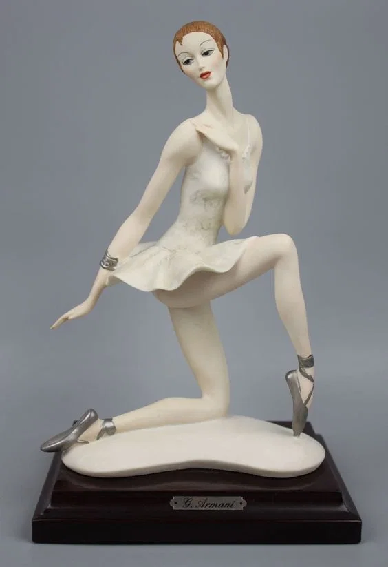 Knelt Dancer (Ballerina) Signed by Giuseppe Armani — Sculpture