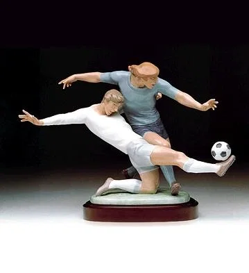 Shot On Goal 1992-99 by Lladro — Porcelain Figurine