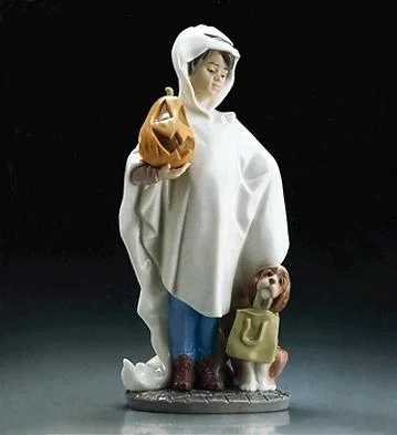 Trick Or Treat 1995-97 by Lladro — Porcelain Figurine