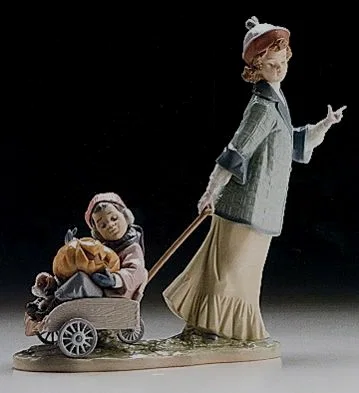 Pumpkin Ride 1996-99 by Lladro — Porcelain Figurine