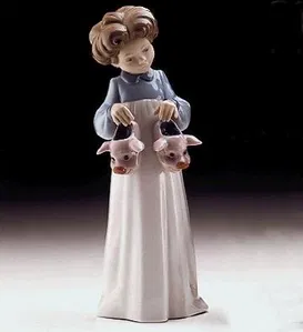 Lladro - My Favourite Slippers Usa 1997-99