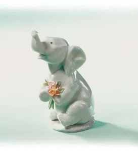 Lladro - Lucky In Love