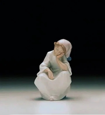 Just Resting 1997-00 *** by Lladro — Porcelain Figurine