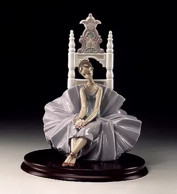 Lladro - Posing For A Potrait 1998-00