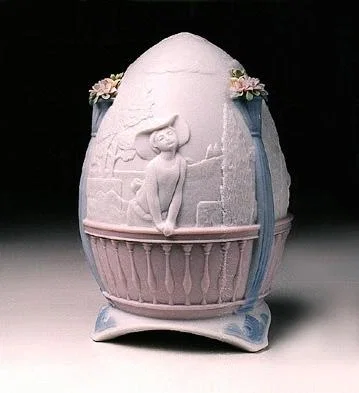 Garden Stroll-1998 Ltd egg by Lladro — Porcelain Figurine