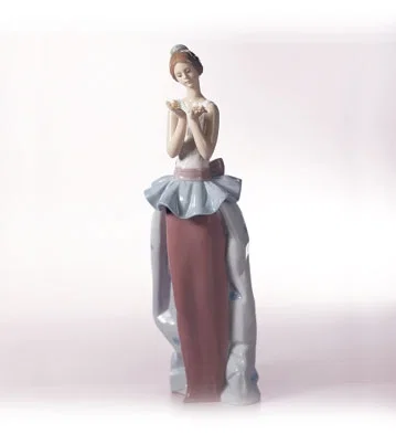 An Expression Of Love 1999-02 by Lladro — Porcelain Figurine