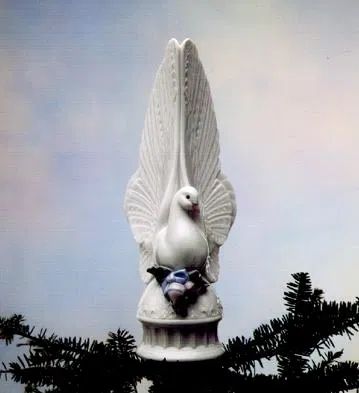 Message Of Love 1999 Only by Lladro — Porcelain Figurine