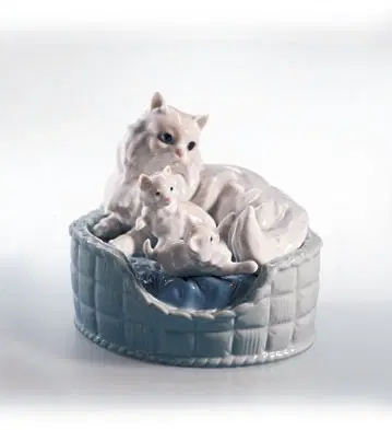 Lladro - Kitty Care 2000-02