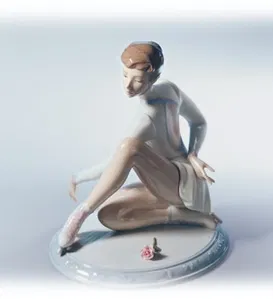 Lladro - Elegance On Ice