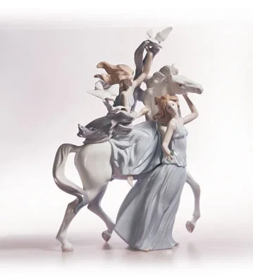 Lady In Love by Lladro