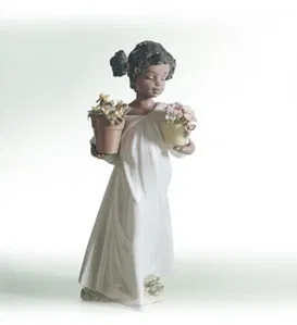 Lladro - First Flowers