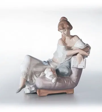 Lladro - Reading Companion 2001-02