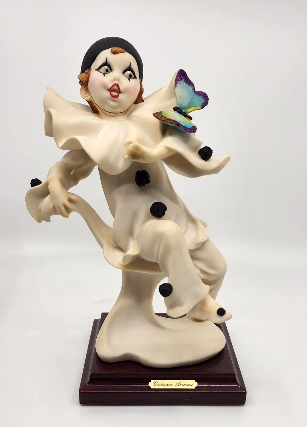 SMALL PIERROT WITH BUTTERFLY by Giuseppe Armani — Sculpture
