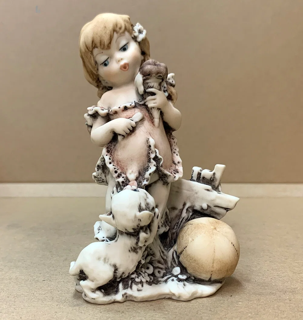 EATING ICE CREAM by Giuseppe Armani — Sculpture