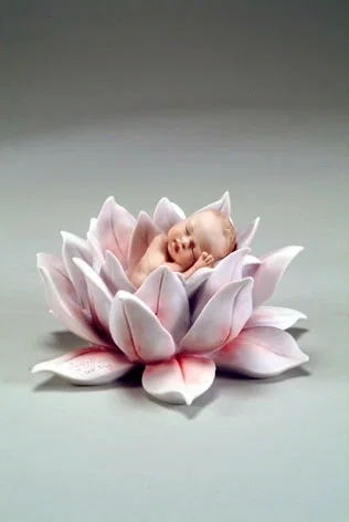 Water Lily Baby by Giuseppe Armani — Sculpture