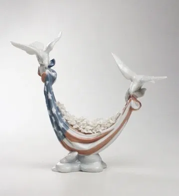 Lladro - A Symbol Of Peace 2002-08