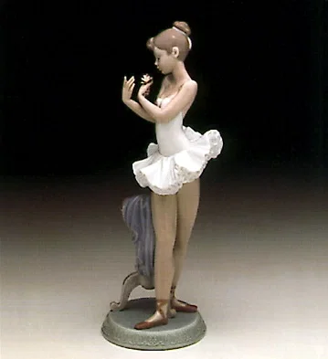 Perfect Performance by Lladro — Porcelain Figurine