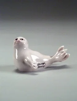 SMALL SEAL by Giuseppe Armani — Sculpture