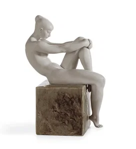 Lladro - Essence Of Woman I