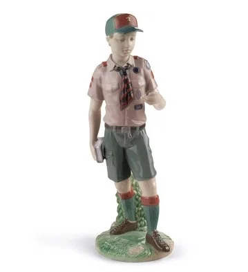 Classic Scout by Lladro — Porcelain Figurine