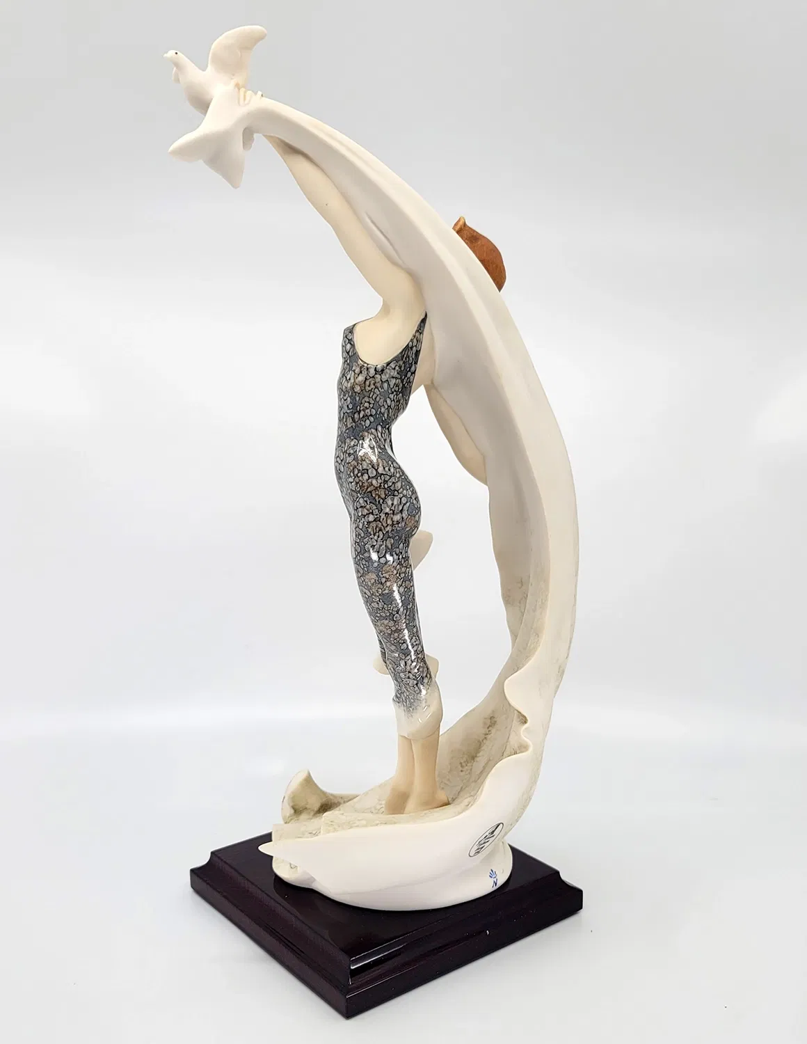 Ascent 1992 Members Only by Giuseppe Armani | Elegant