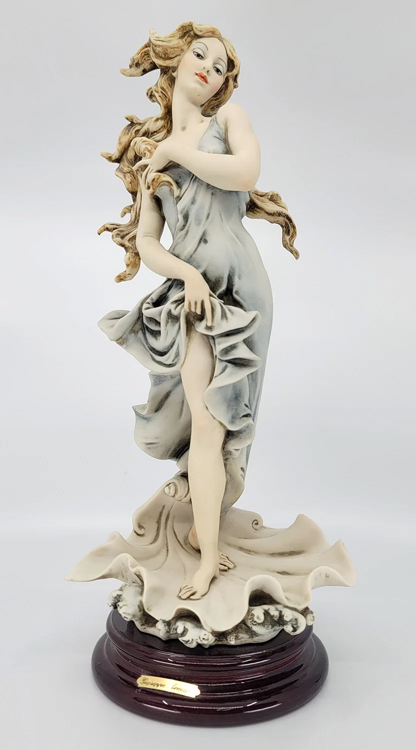 Venus 1993 Members Only by Giuseppe Armani — Sculpture