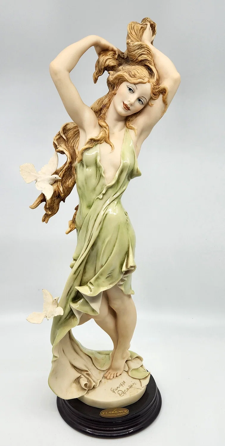 Aurora by Giuseppe Armani — Sculpture