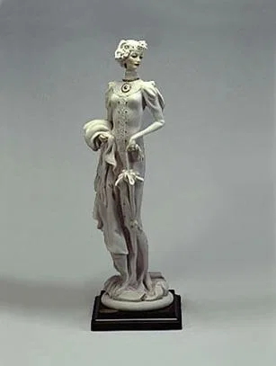 Lady With Sunshade by Giuseppe Armani — Sculpture