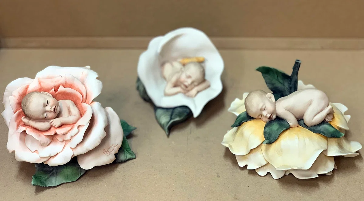 Baby and Flower Set by Giuseppe Armani — Sculpture