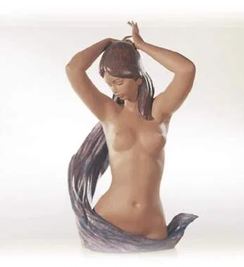 Venus by Lladro — Porcelain Figurine